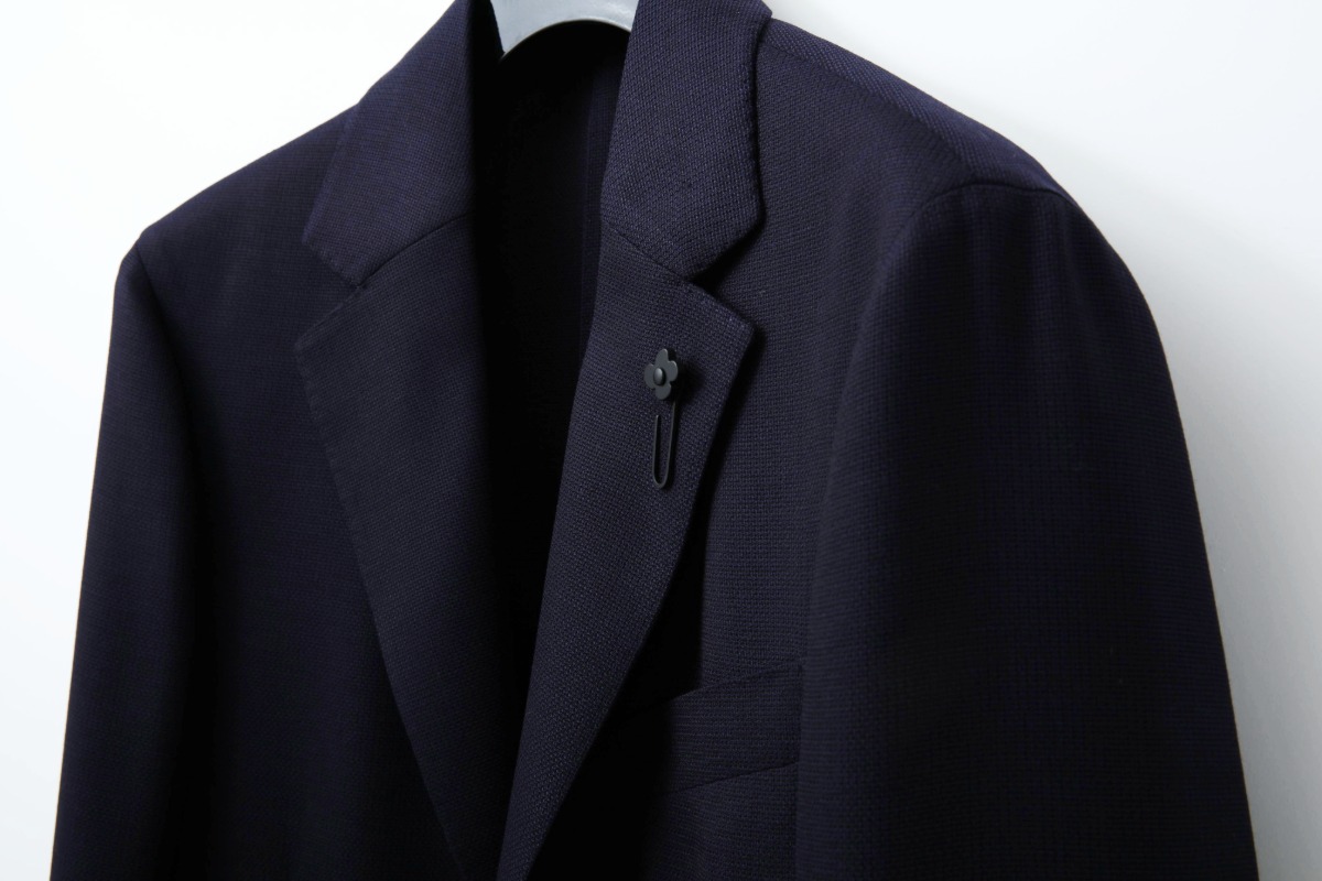 /html/user_data/assets/img/feature/LARDINI_JKT_FABRIC/WOOL_GDM_2.jpeg